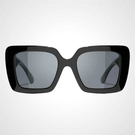 5567 1850/T8 Black square sunglasses front view