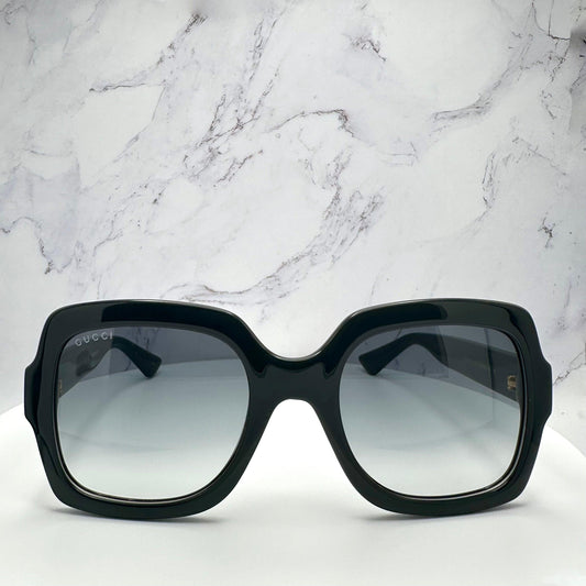 Gucci GG1337S 001 black square oversized frame gradient grey sunglasses front frame