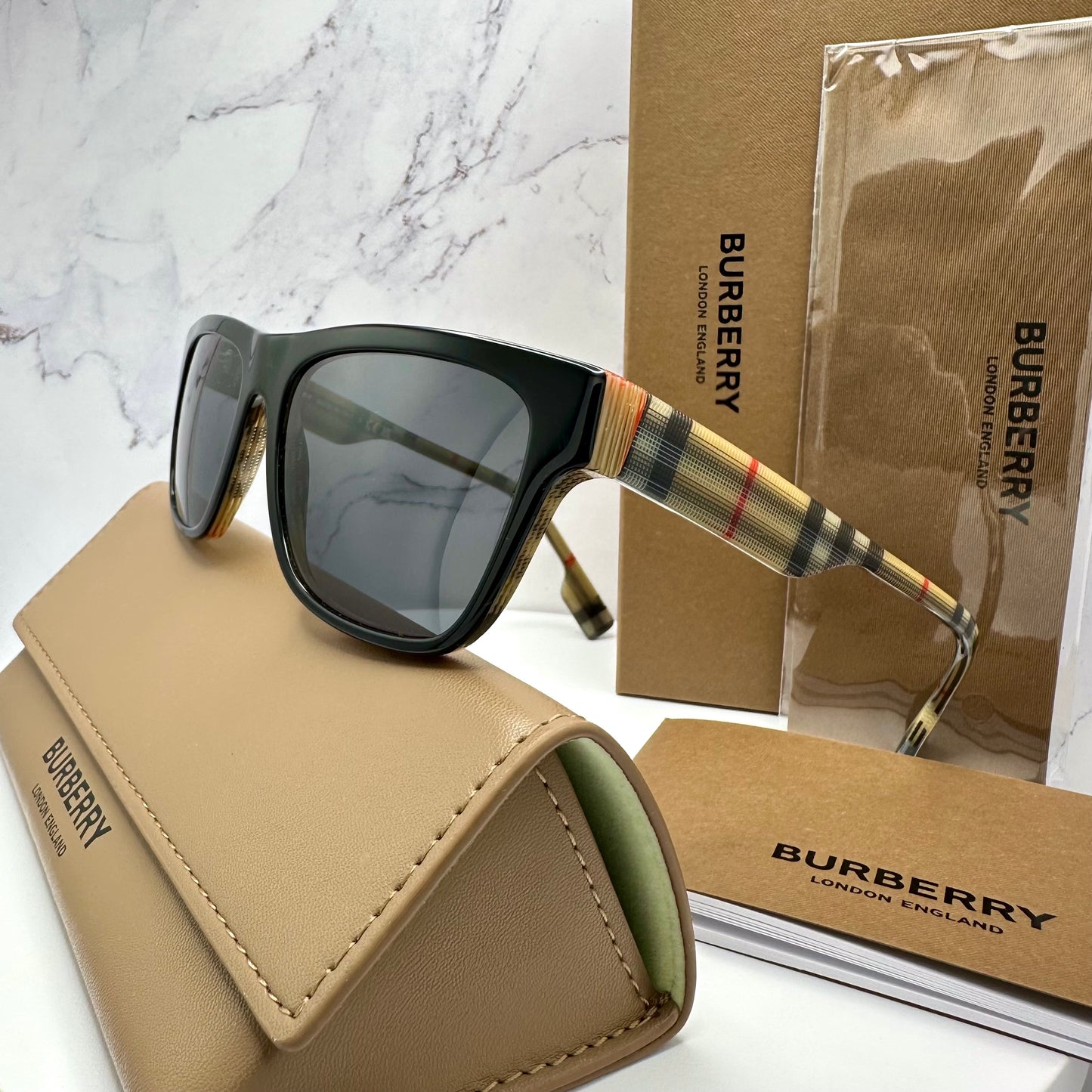 Burberry Sunglasses Black Front Frame Check Arms BE4293