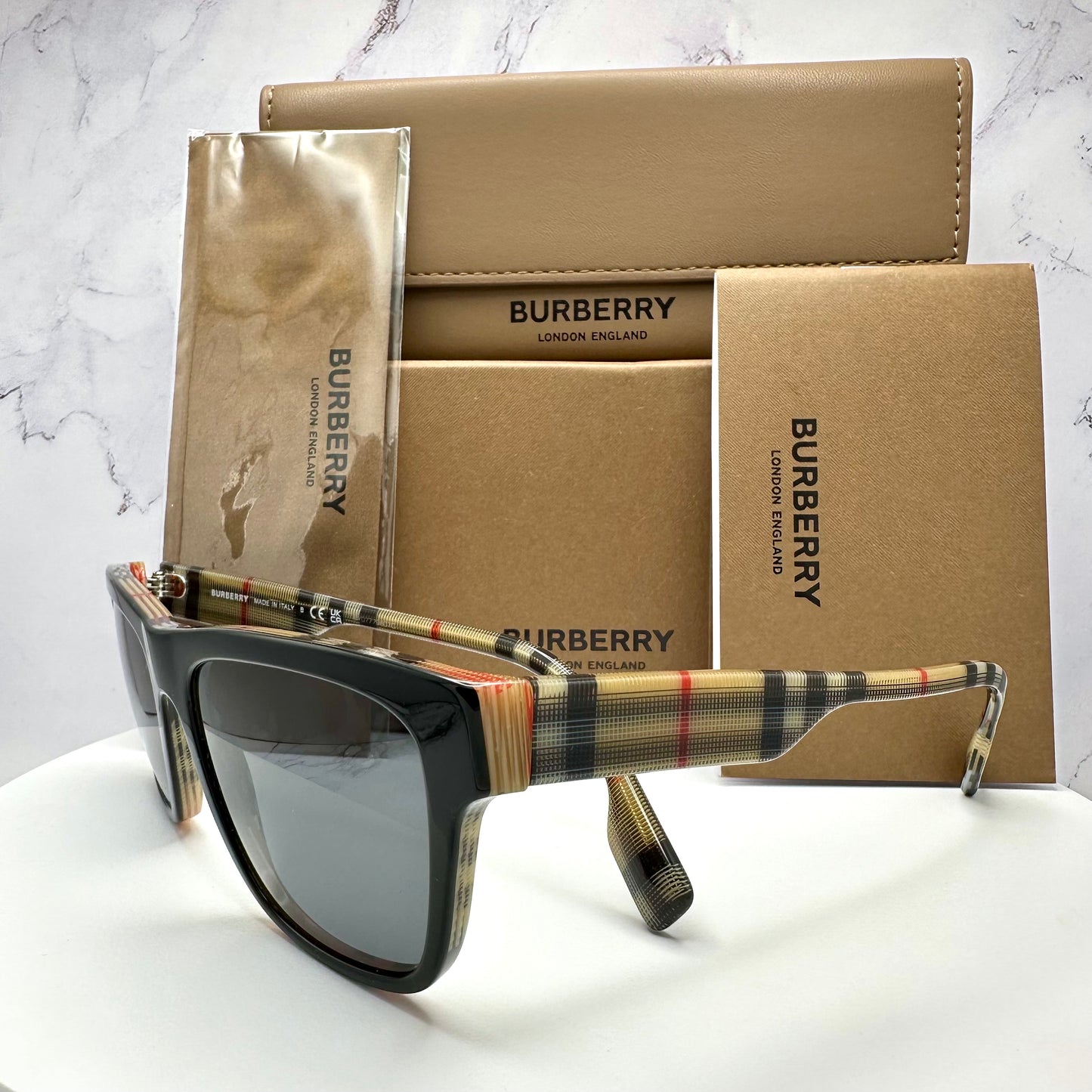 Burberry Sunglasses Black Front Frame Check Arms BE4293