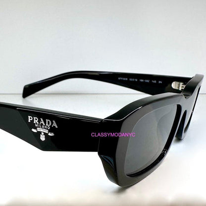 Prada PRB06S 16K08Z black rectangular grey lens Symbole logo