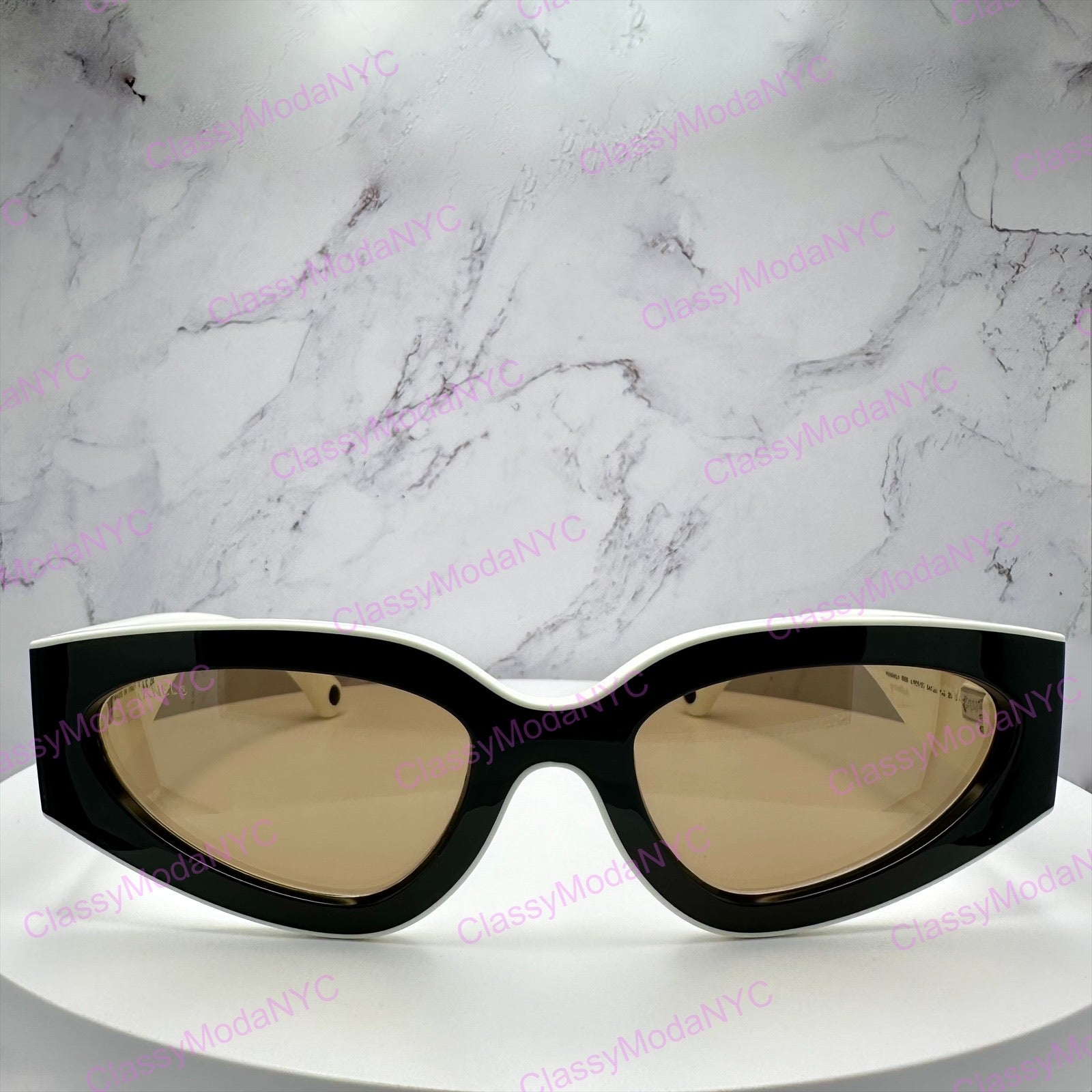 6056 1656/53 Chanel Sunglasses 
A71614 X02081 S5653