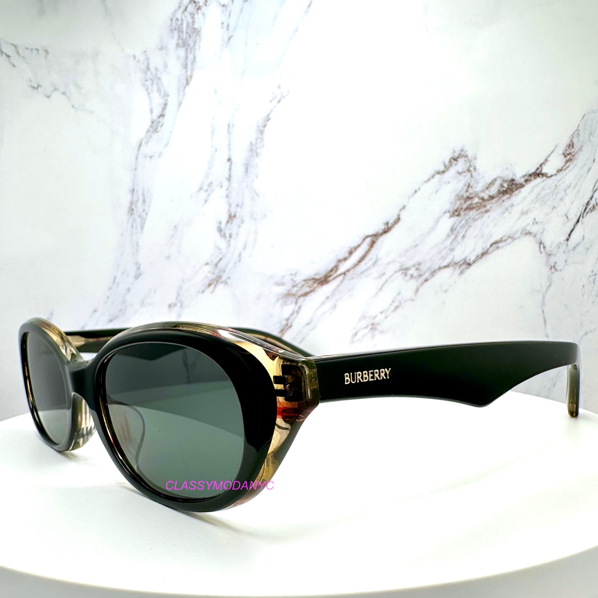BE4447D 412187 Burberry sunglasses black oval check gold letter logo 
