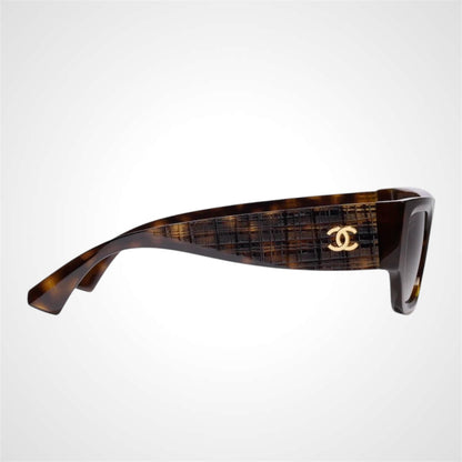 CHANEL 5570 C714/S9 Sunglasses 3