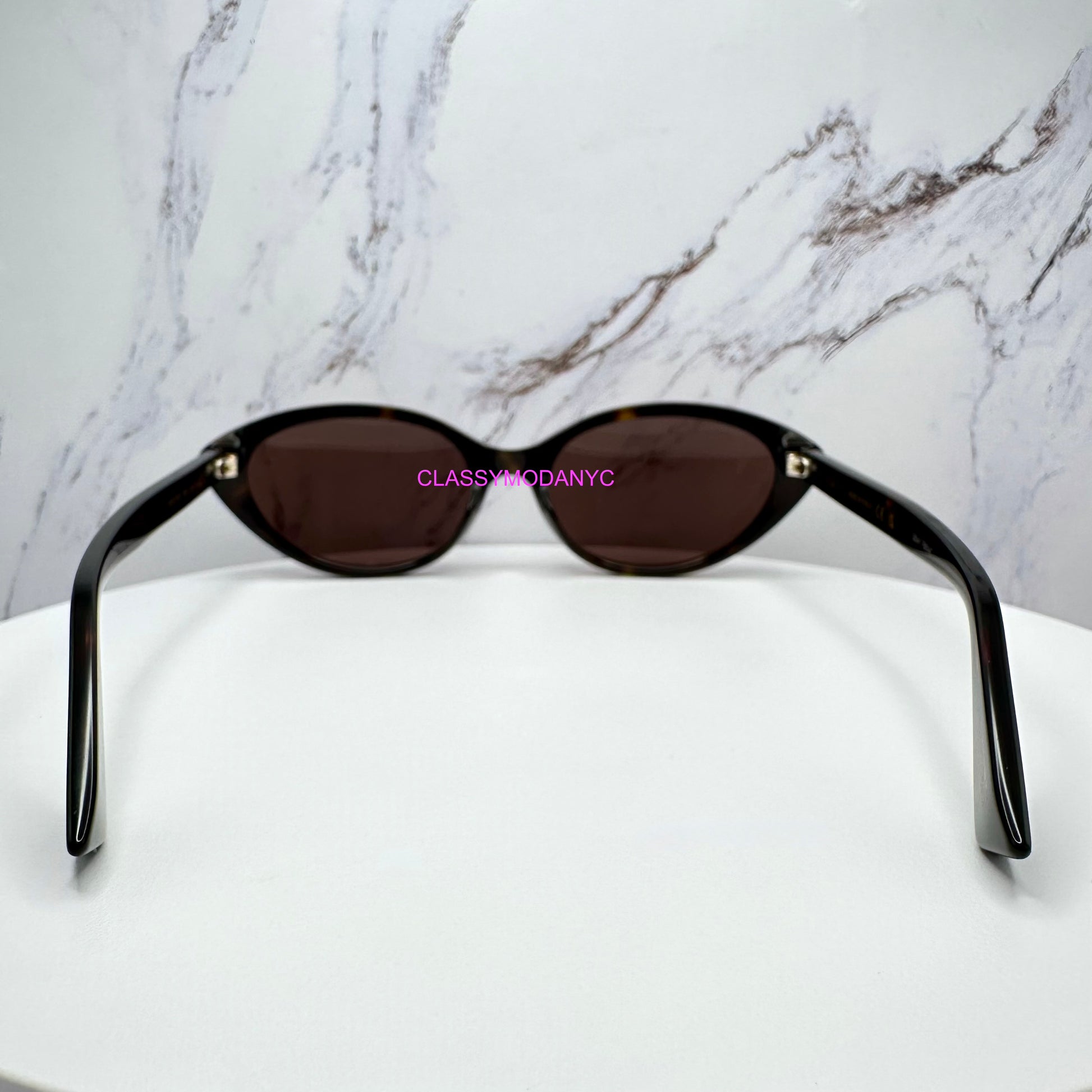 GG2110S 002 Gucci sunglasses brown tortoise back view 