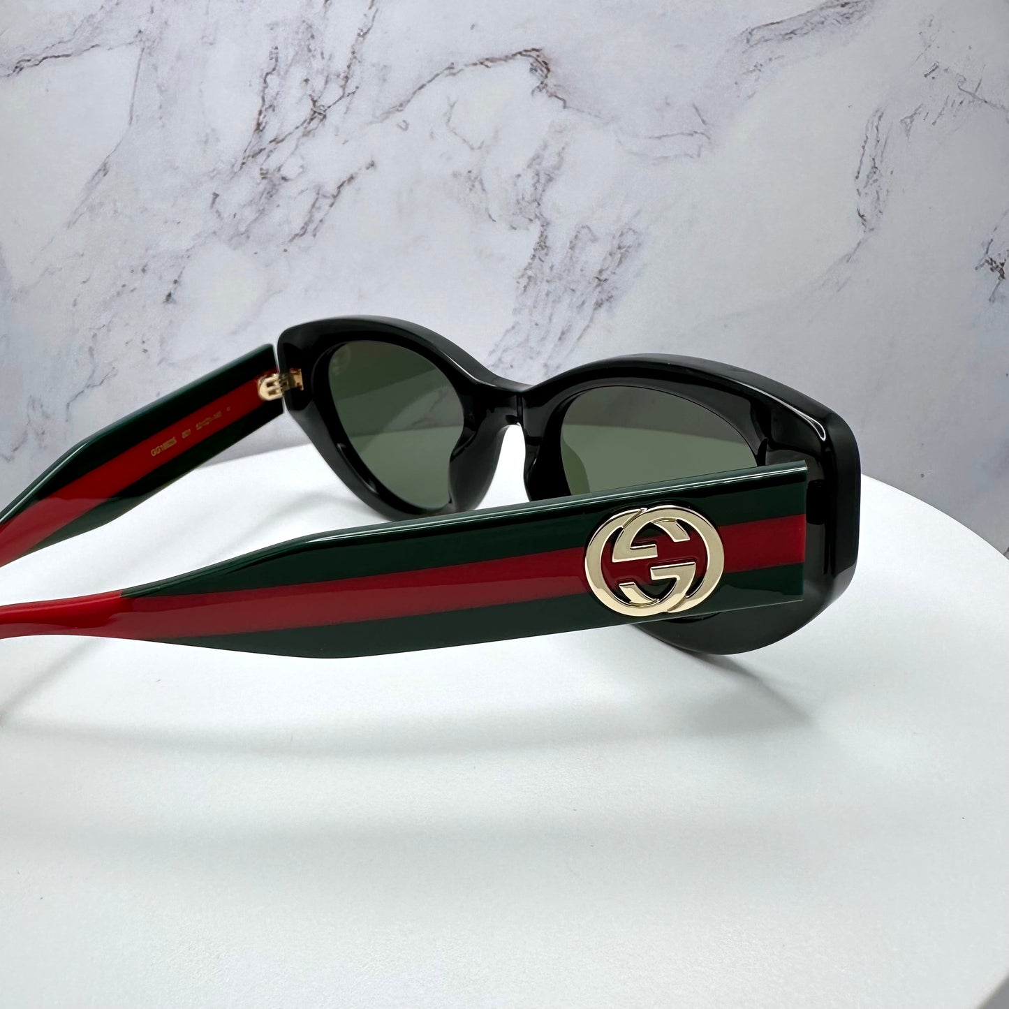 GUCCI Sunglasses GG1862S 001 Black Gold Cat Eye