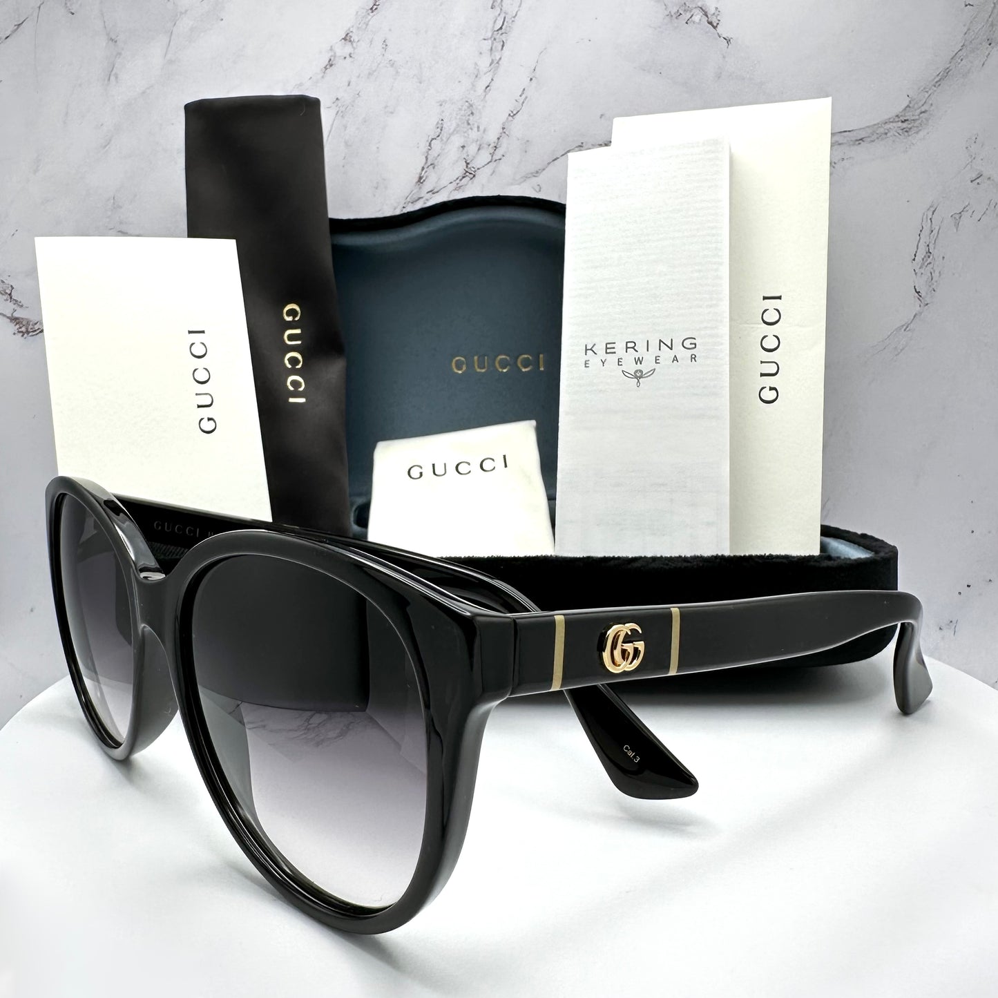 Gucci Black Gold Sunglasses Round Interlocking GG Logo GG0631S