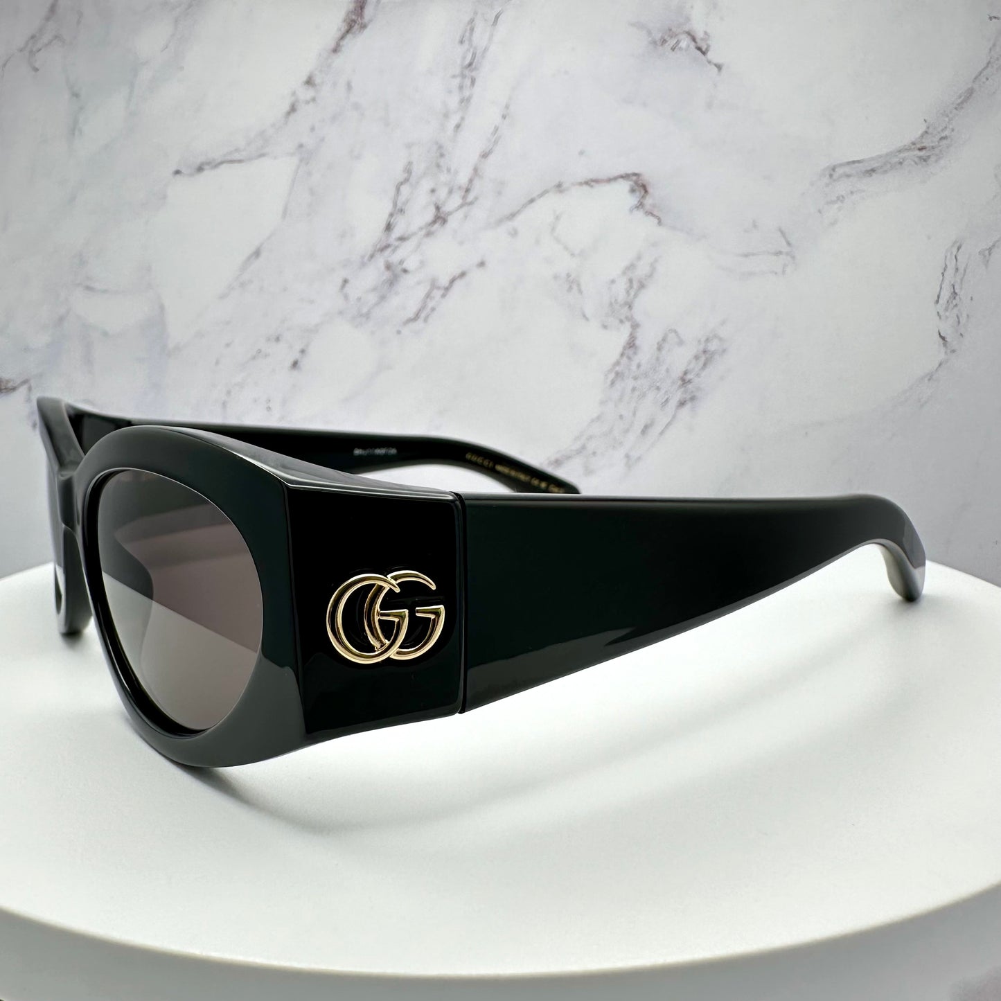 Gucci Black Gold Metal Logo Sunglasses Oval Wrap Mask GG1401S