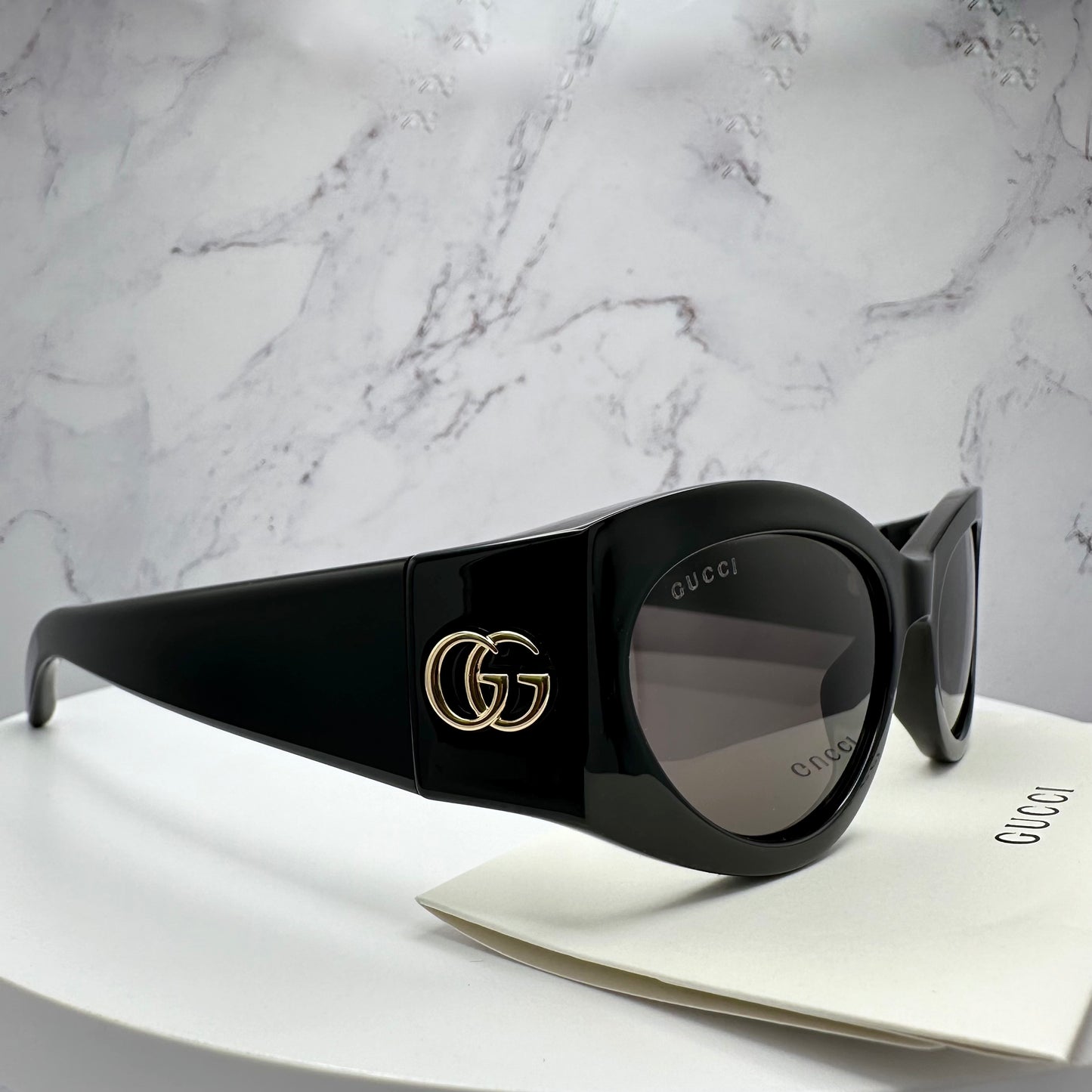 Gucci Black Gold Metal Logo Sunglasses Oval Wrap Mask GG1401S