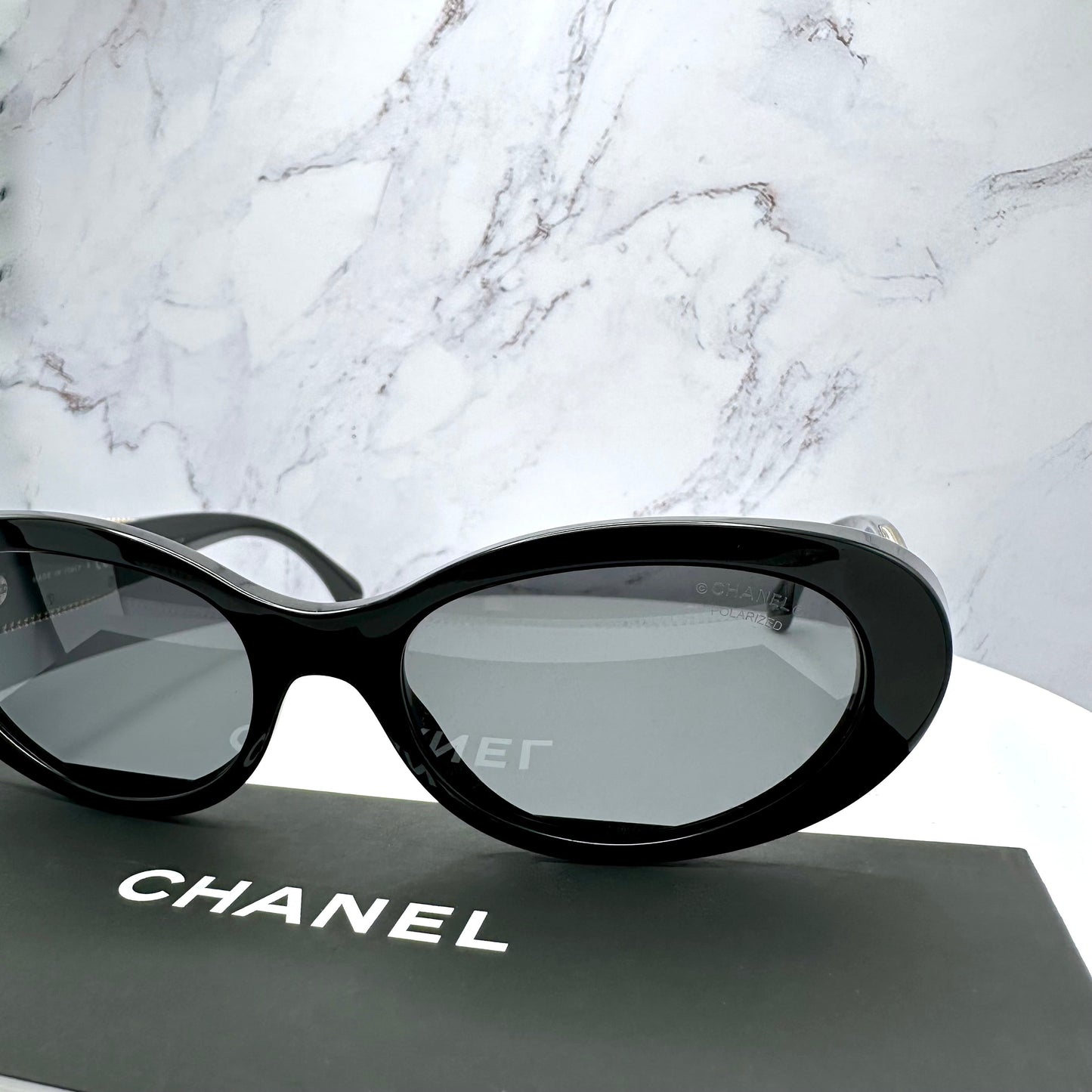 CHANEL Oval Sunglasses Black Gold Chain CC Polarized 5515