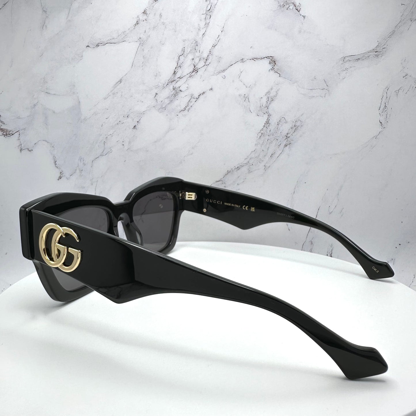 GUCCI GG1422S 001 Sunglasses Cat Eye Black Gold GG Logo