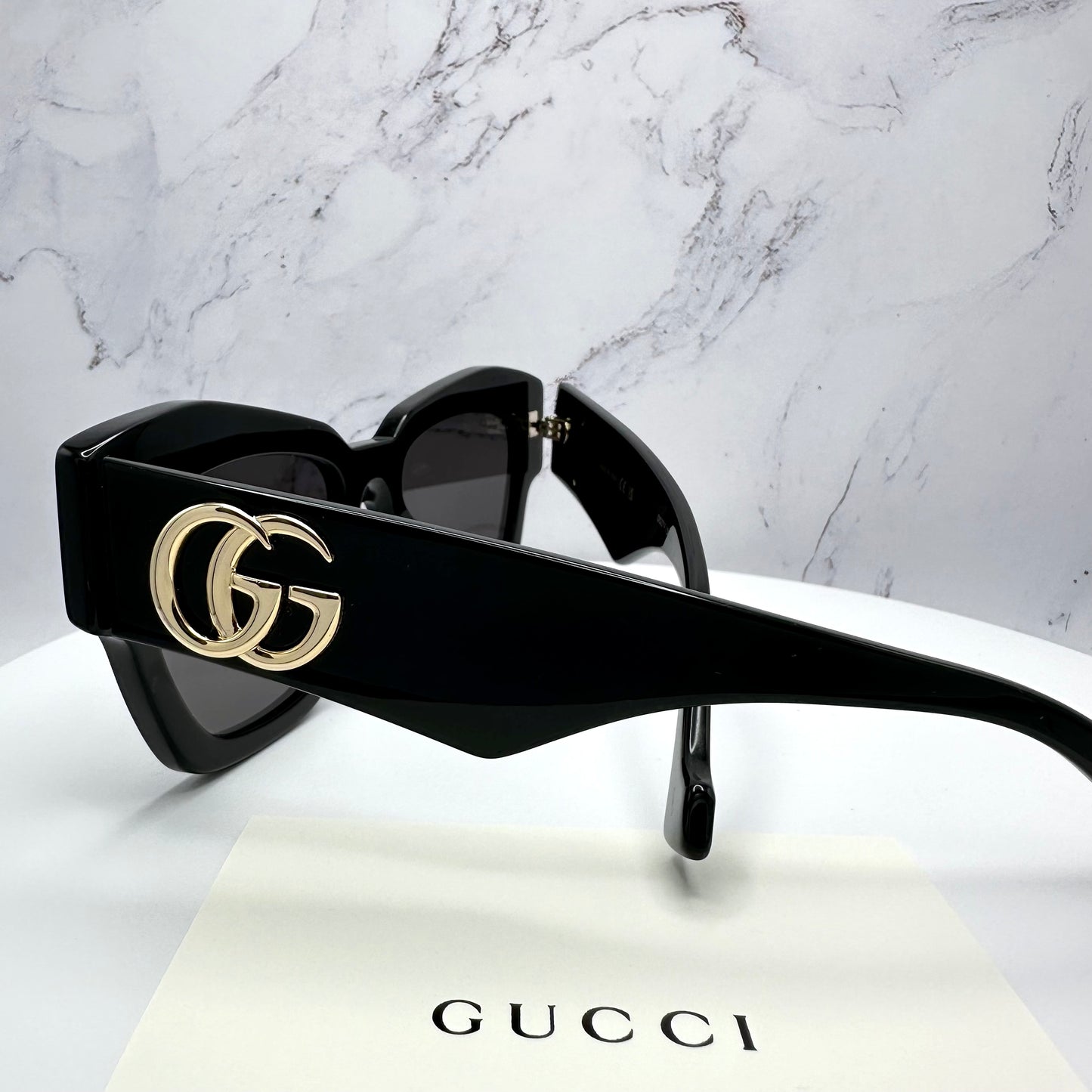 GUCCI GG1422S 001 Sunglasses Cat Eye Black Gold GG Logo