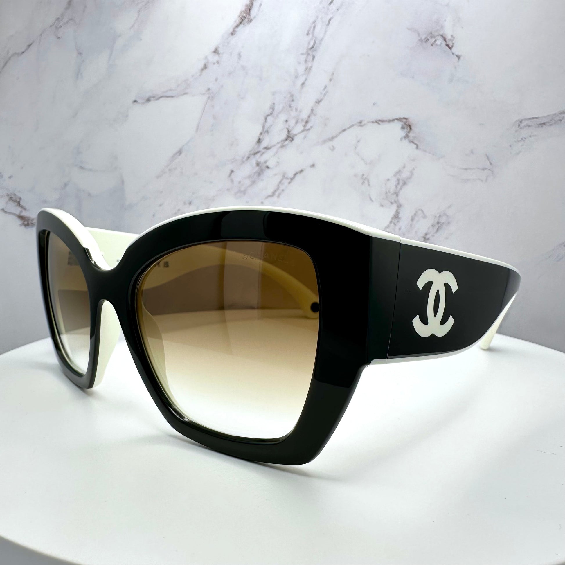 Chanel Sunglasses CH6058 c.1656/51