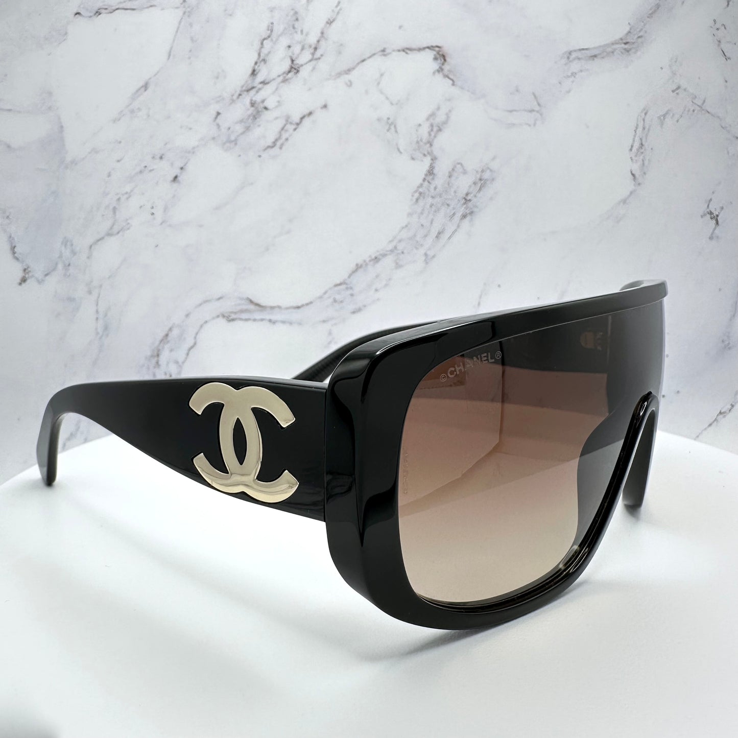 CHANEL Sunglasses Shield Aviator Visor Black Gold CC Logo CH5495