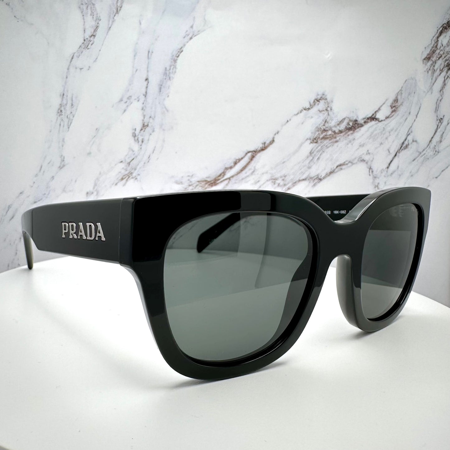 Prada 0PRC04S 16K08Z