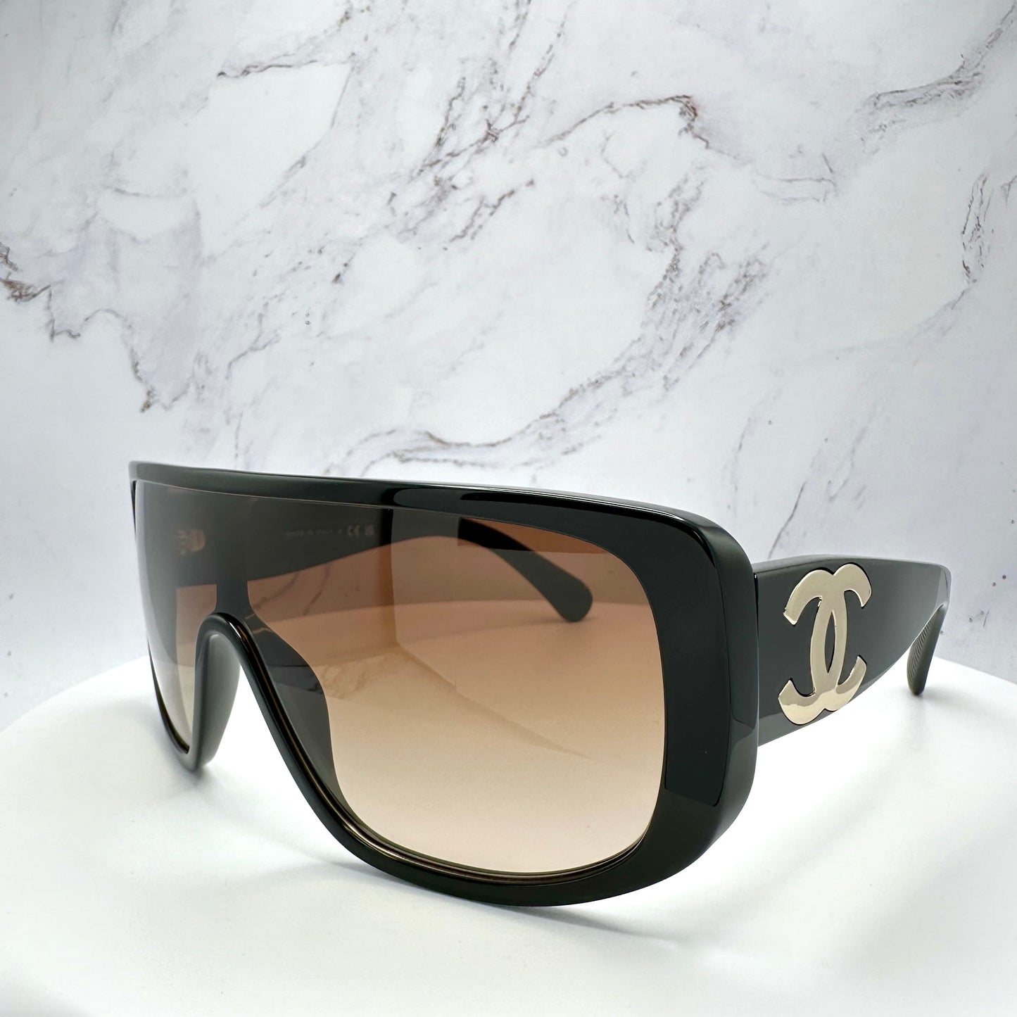 CHANEL Sunglasses Shield Aviator Visor Black Gold CC Logo CH5495