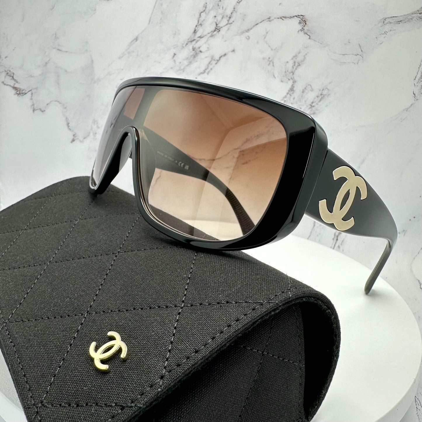 CHANEL Sunglasses Shield Aviator Visor Black Gold CC Logo CH5495