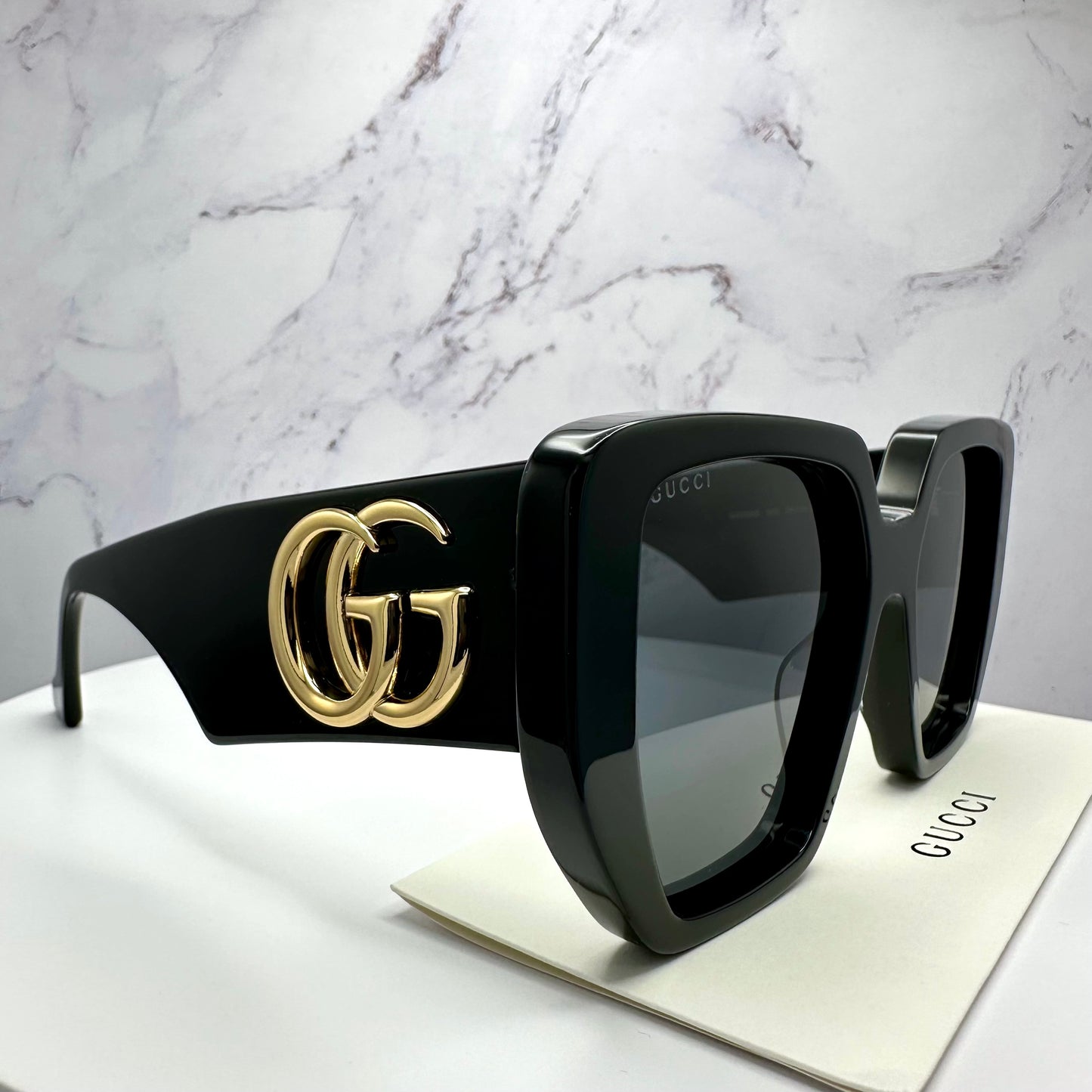 Gucci Black Gold Sunglasses Oversized GG Logo GG0956S 003