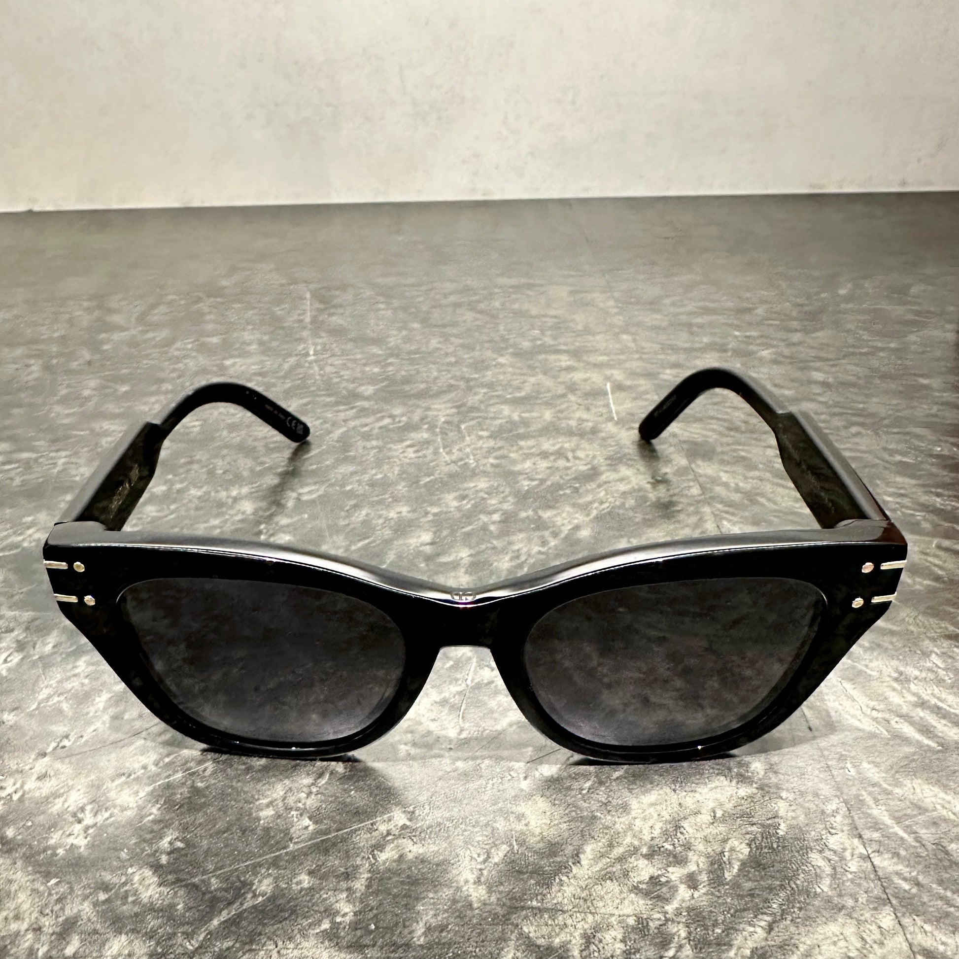 DIOR Signature B4I Sunglasses 