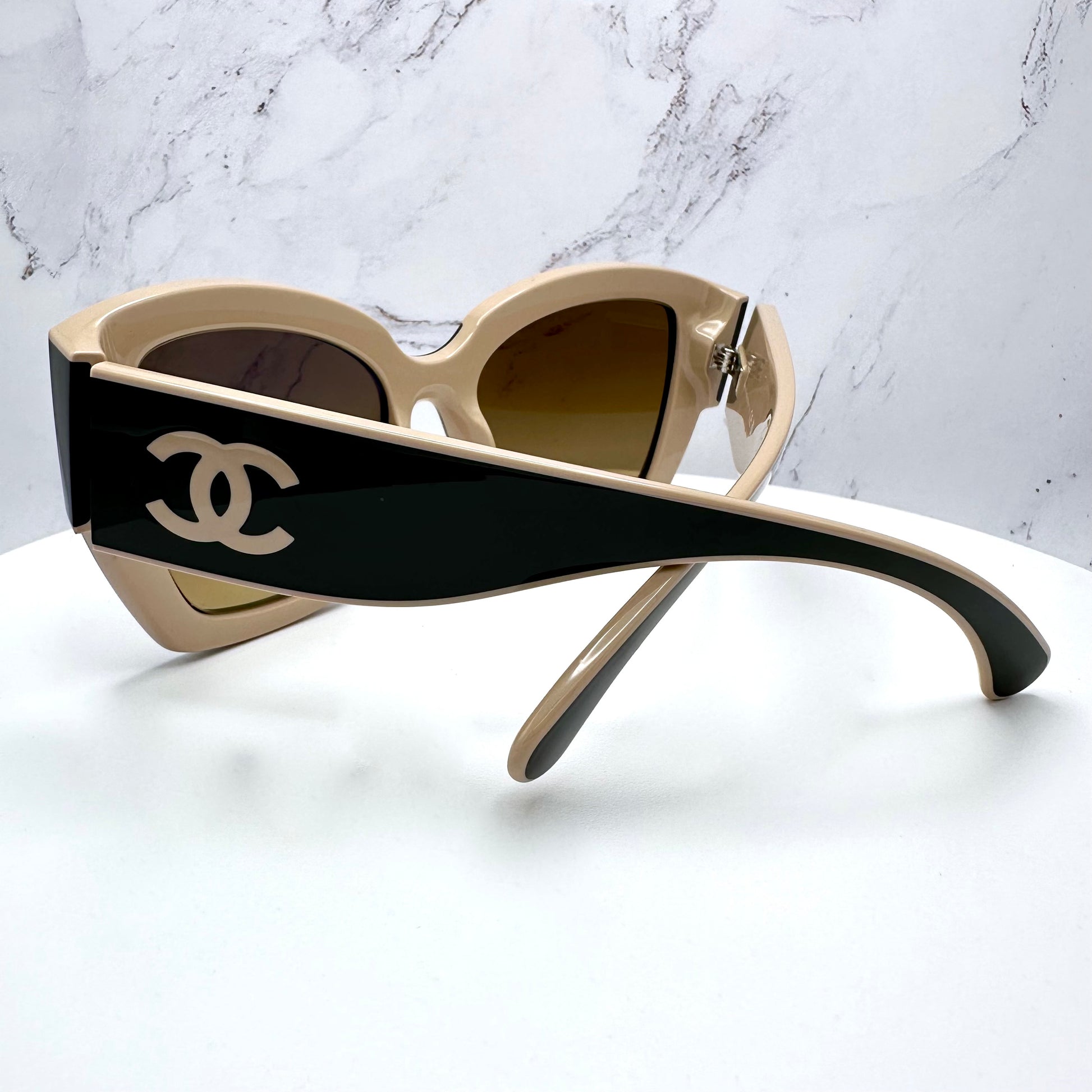 Chanel sunglasses 6058 c.534/M2