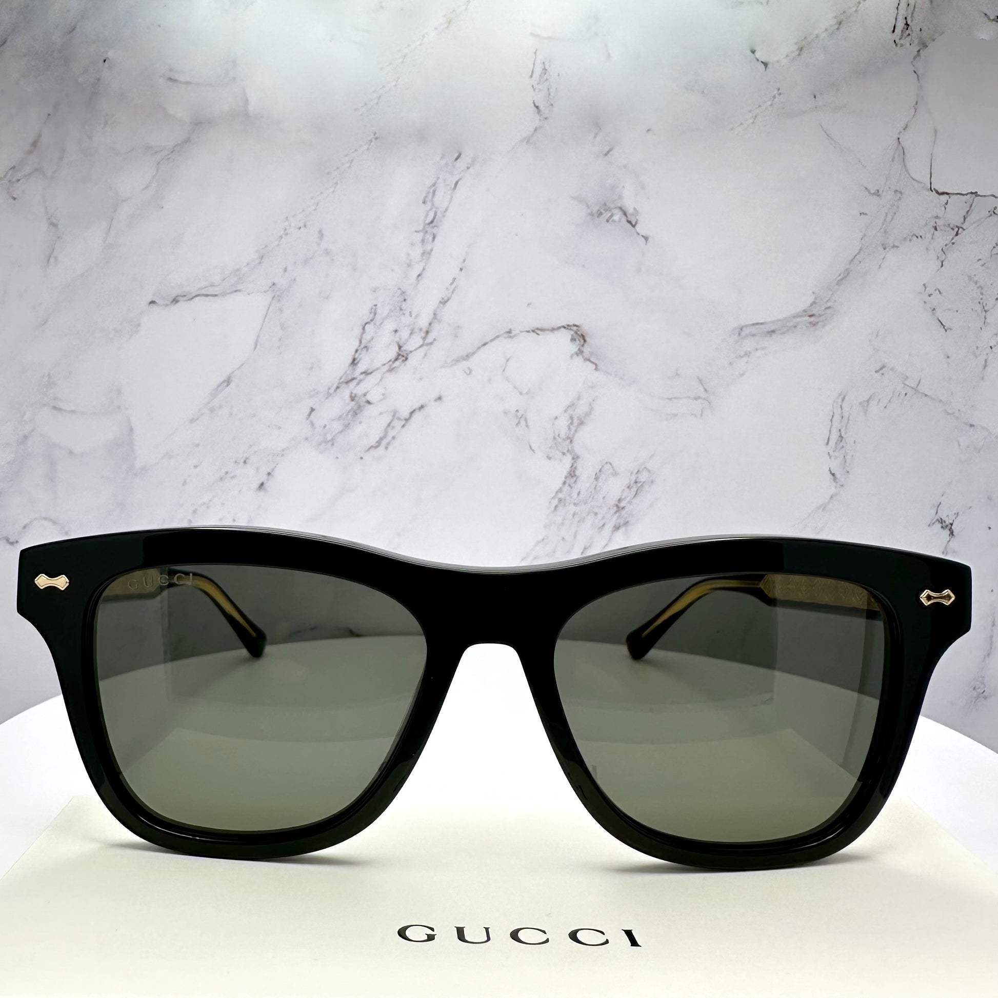 Gucci Sunglasses GG0910S 001