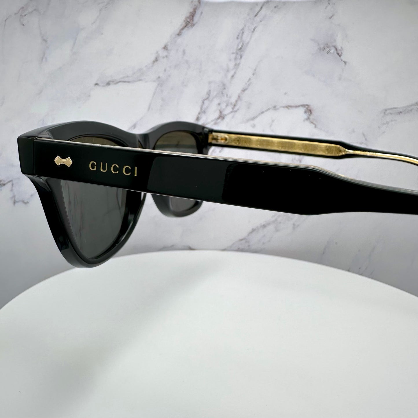 Gucci Sunglasses GG0910S 001