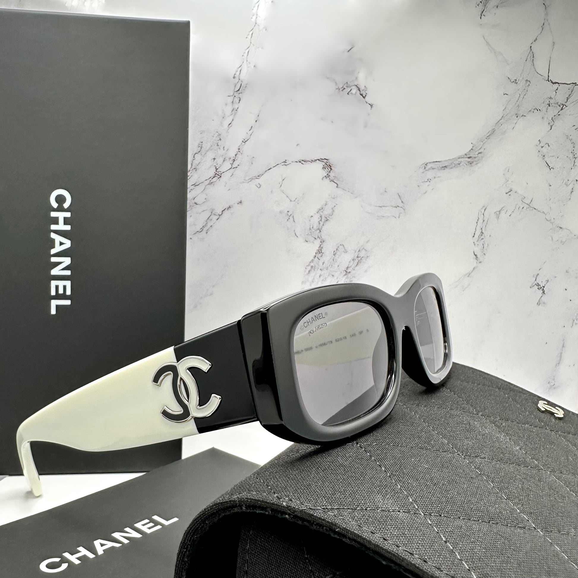 CH5525 1656/T8 Chanel Sunglasses 