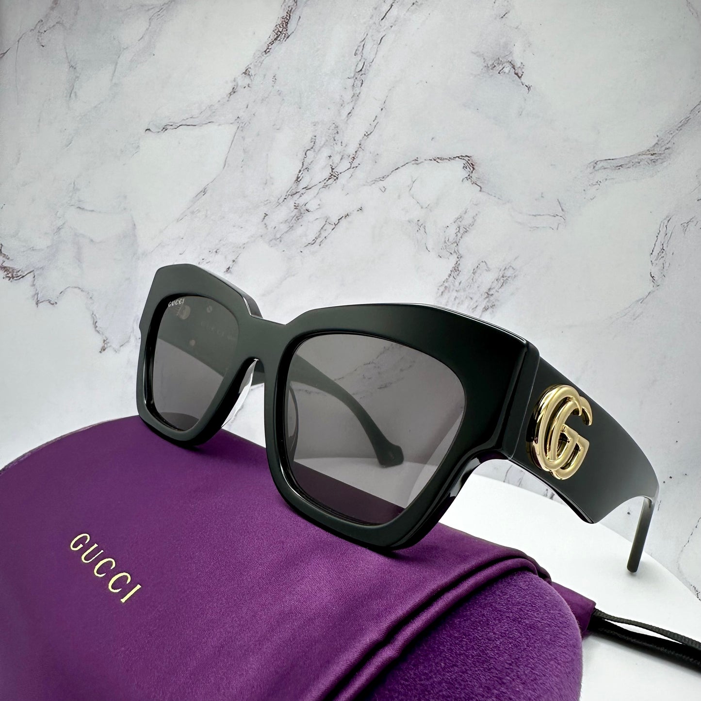 GUCCI GG1422S 001 Sunglasses Cat Eye Black Gold GG Logo