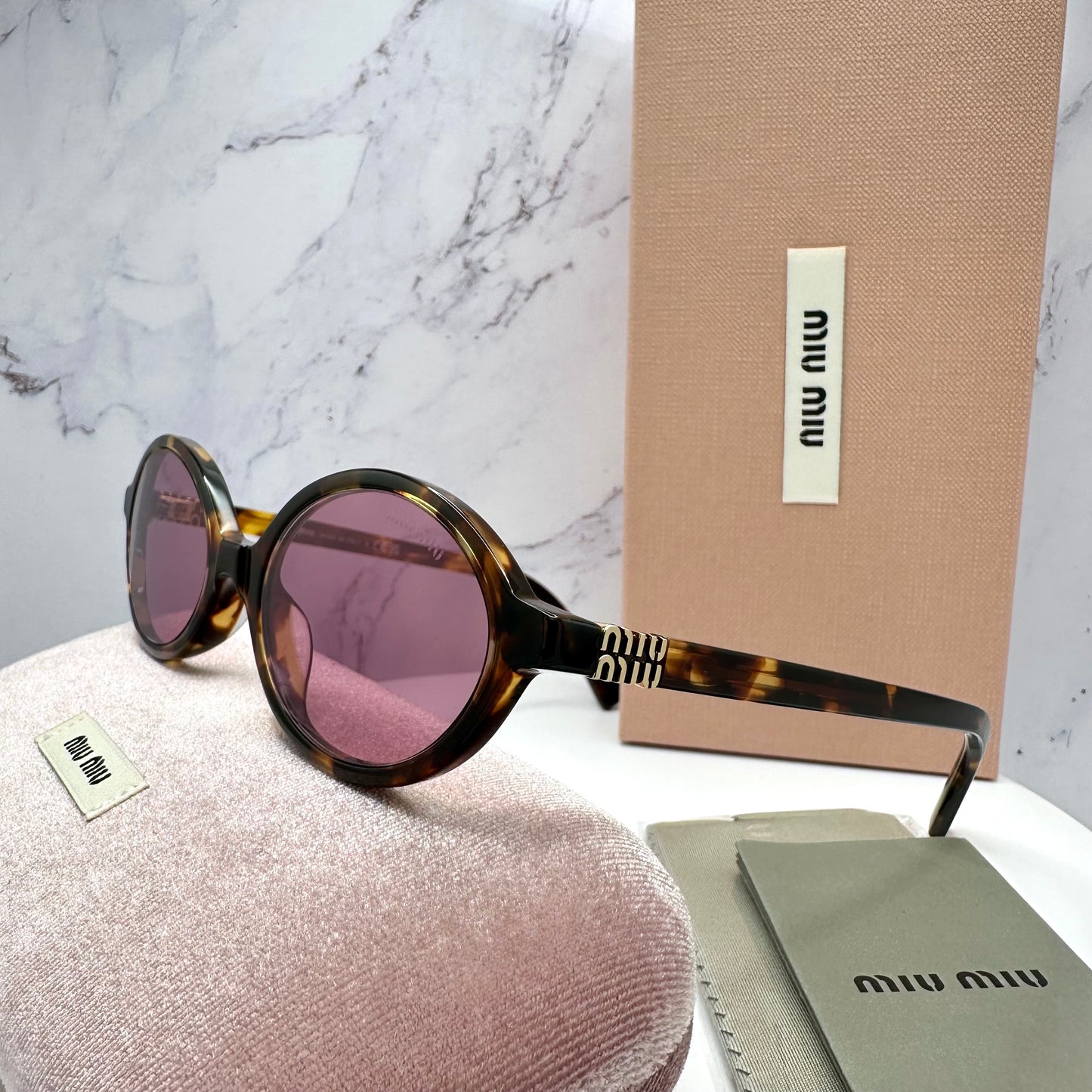 MU04ZS VAU50D MIU MIU SUNGLASSES 