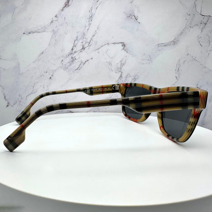 Burberry 0BE4293 3806/87 black square check arms sunglasses side view