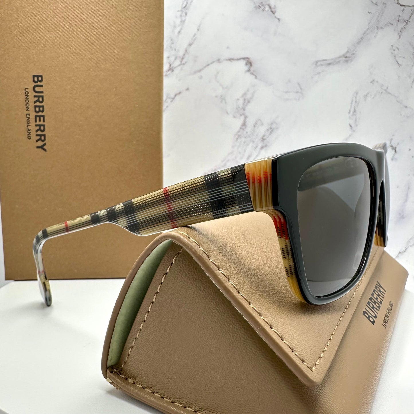 BE4293 Burberry Sunglasses 