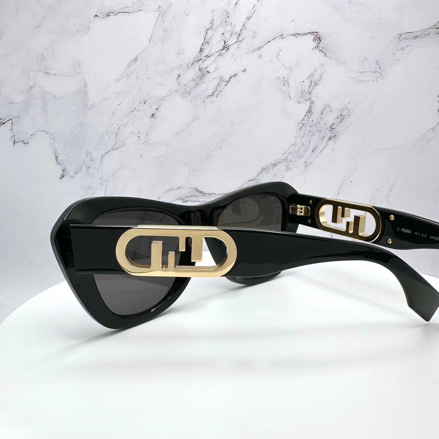 Fendi Sunglasses O'Lock Cat Eye Black Gold FE 40064101A