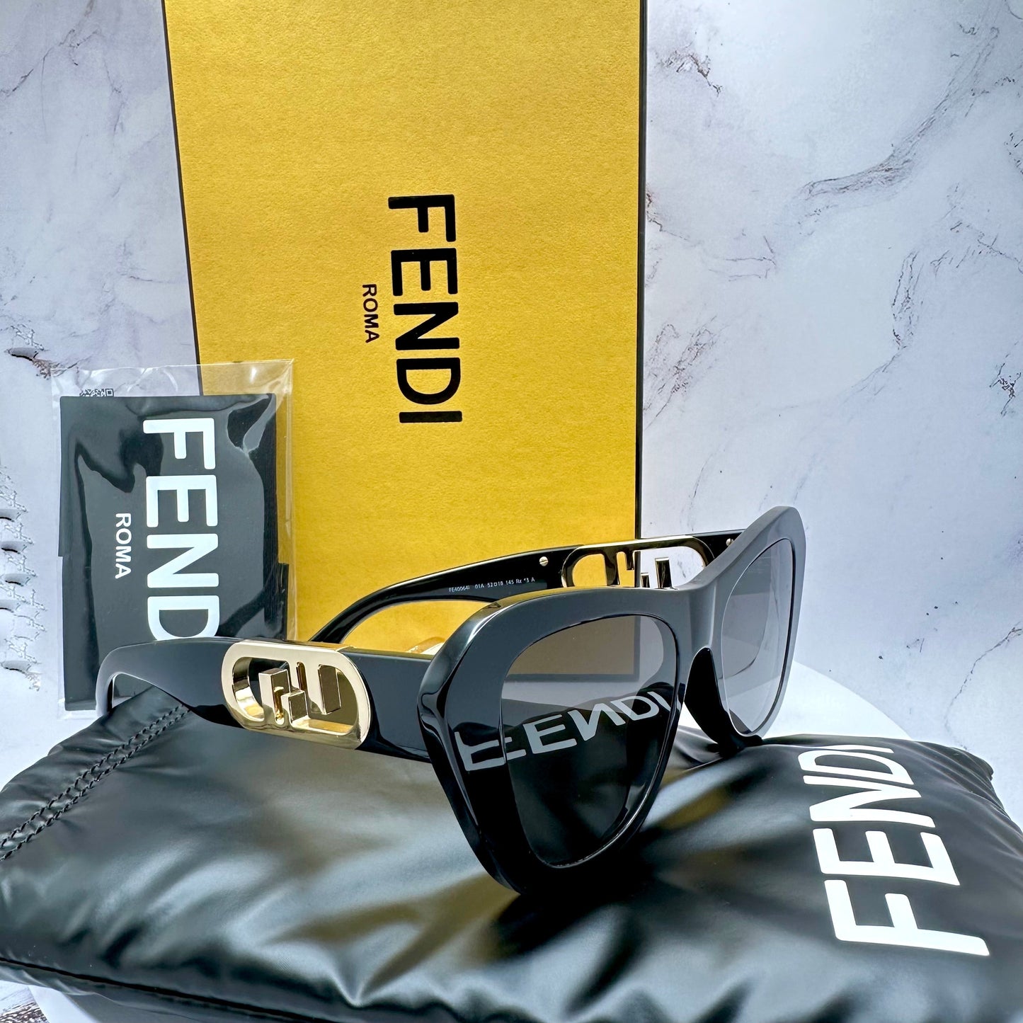 Fendi Sunglasses Black Gold FE 40064101A O'Lock 52/18/145 mm