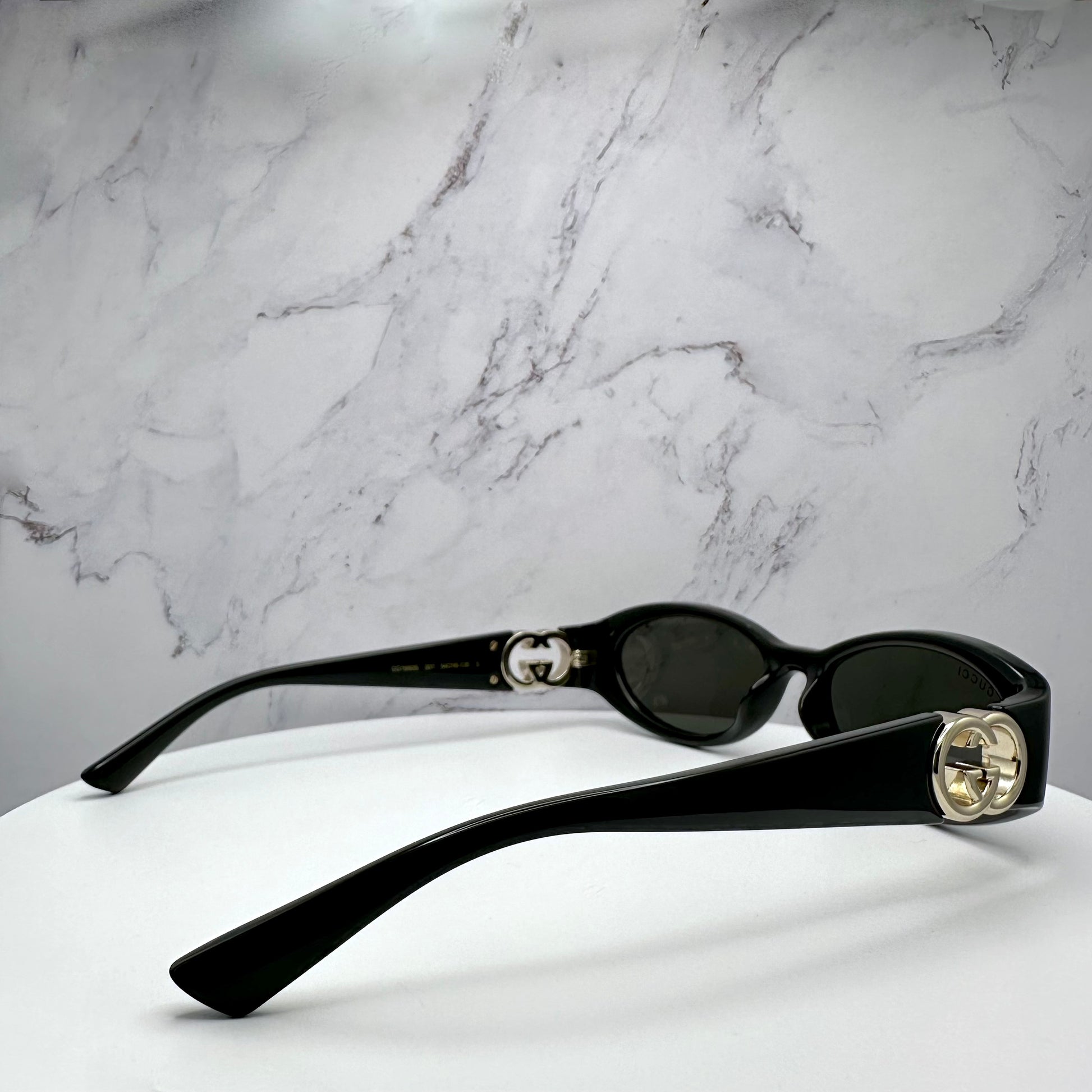 GG1660S 001 Oval Sunglasses 