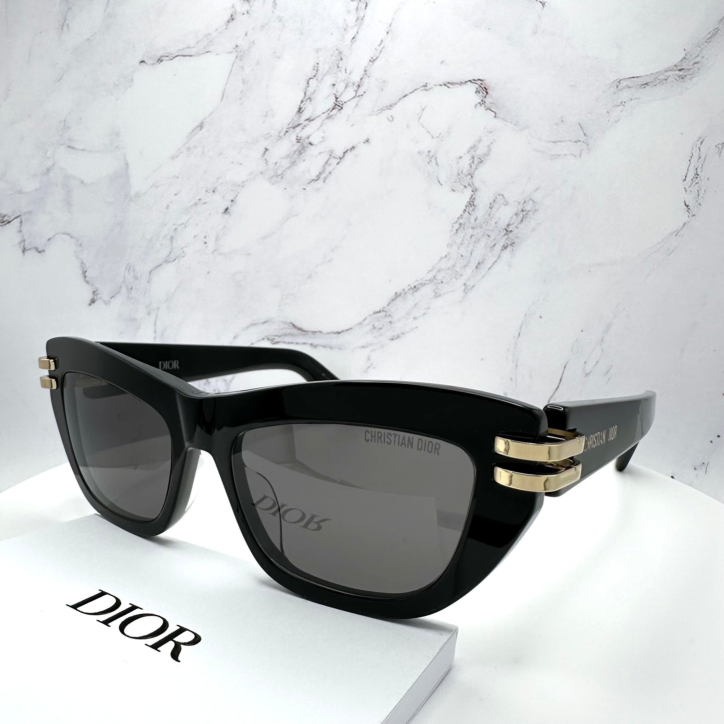 DIOR CDior Sunglasses B2U Black Gold Logo 52-26-135 Womens