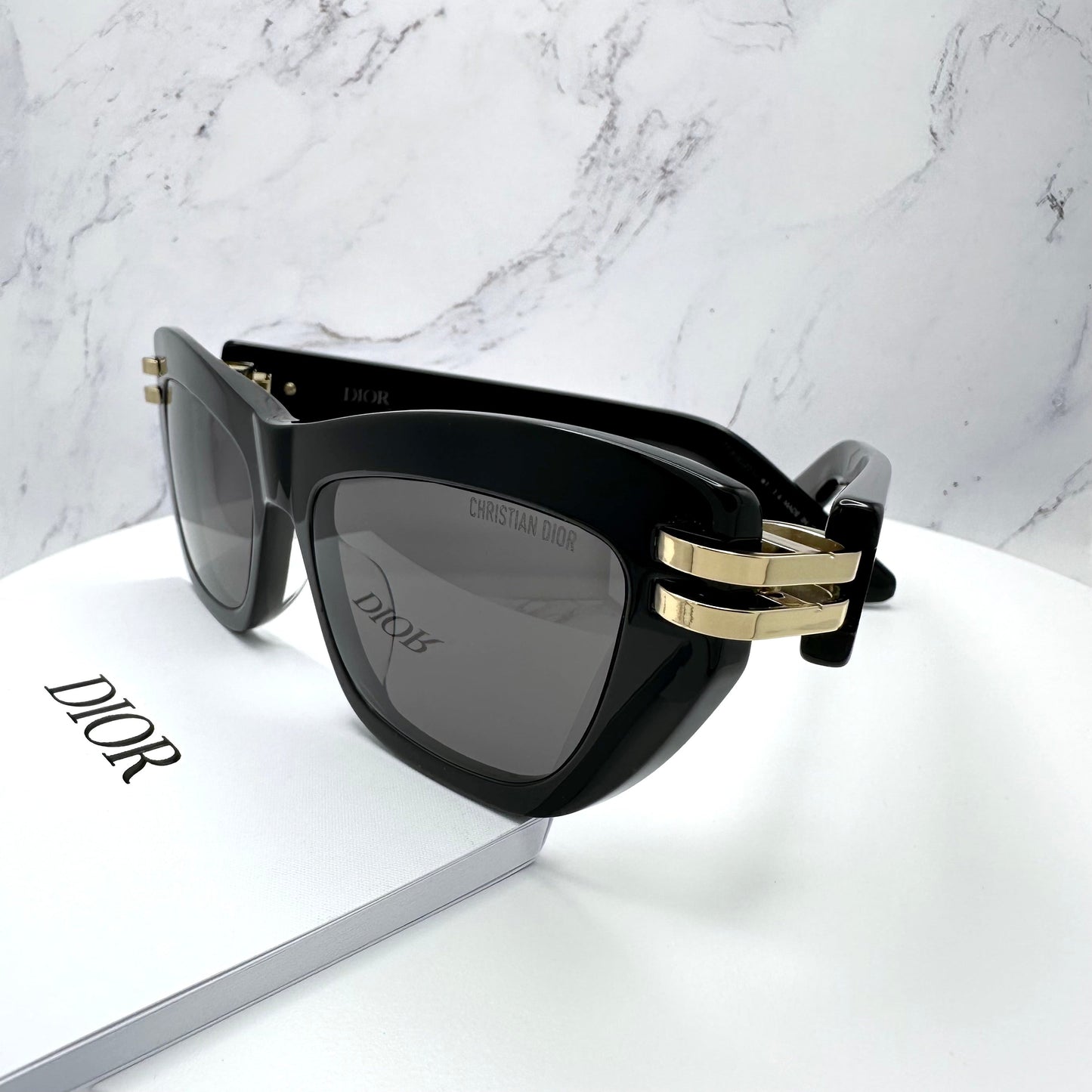 DIOR CDior Sunglasses B2U Black Gold Logo 52-26-135 Womens