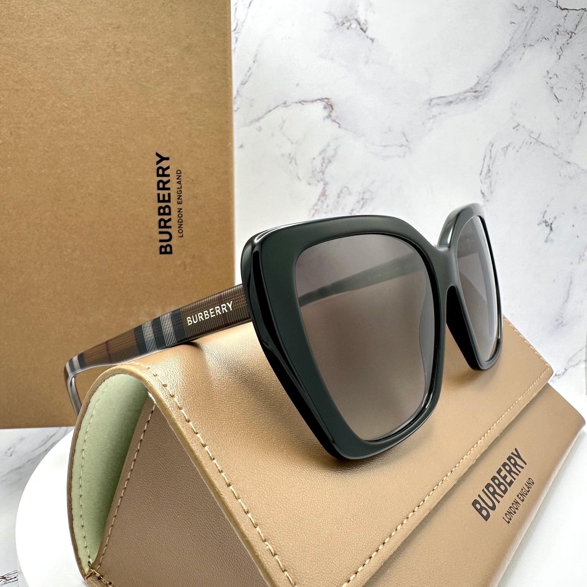 Burberry Sunglasses BE4366