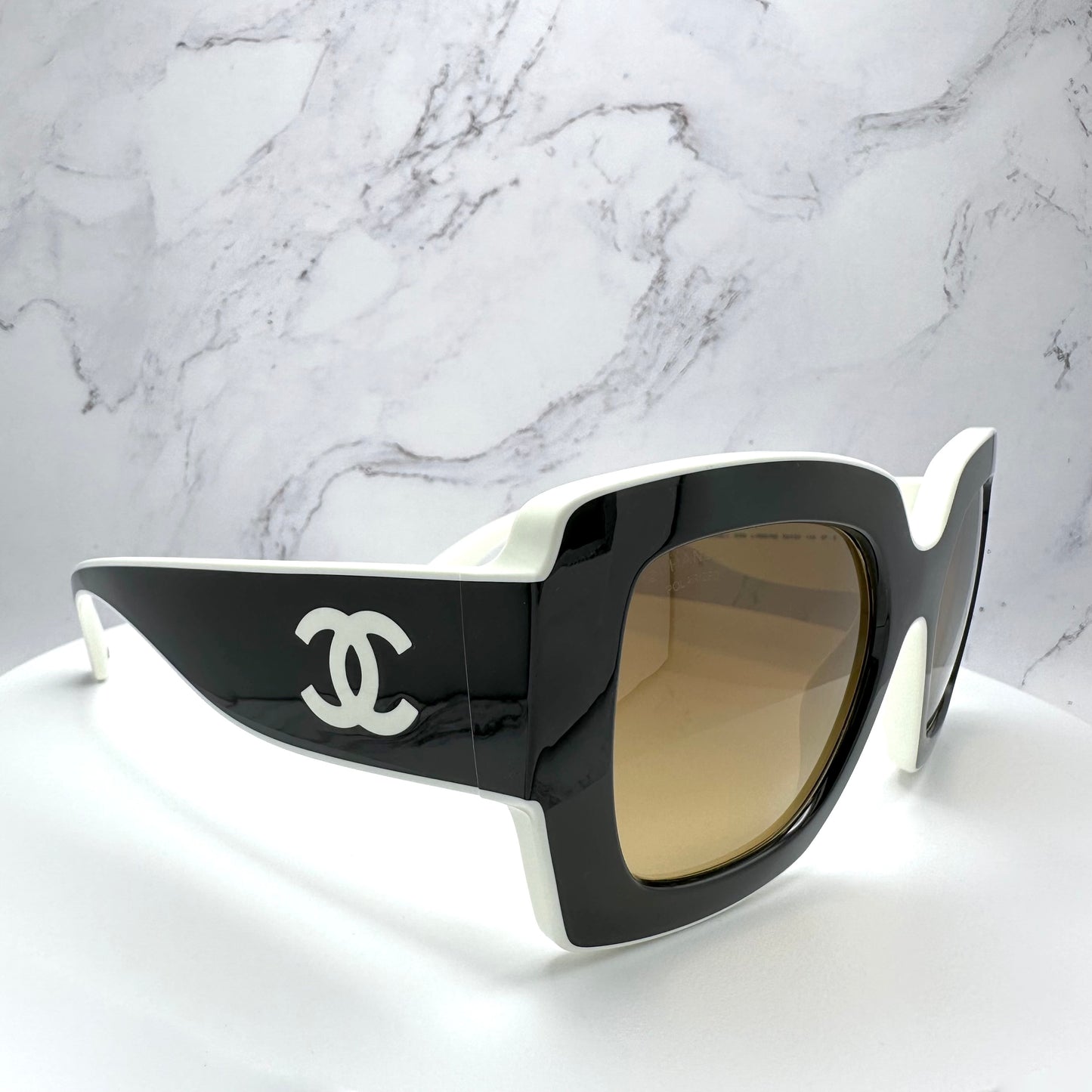 Chanel Sunglasses 6059 1656/m2