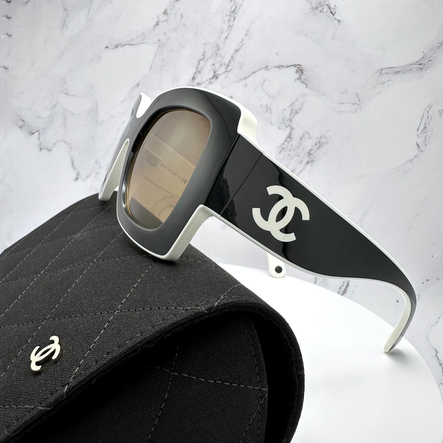 Chanel Sunglasses Black White CC Logo 52mm Polarized