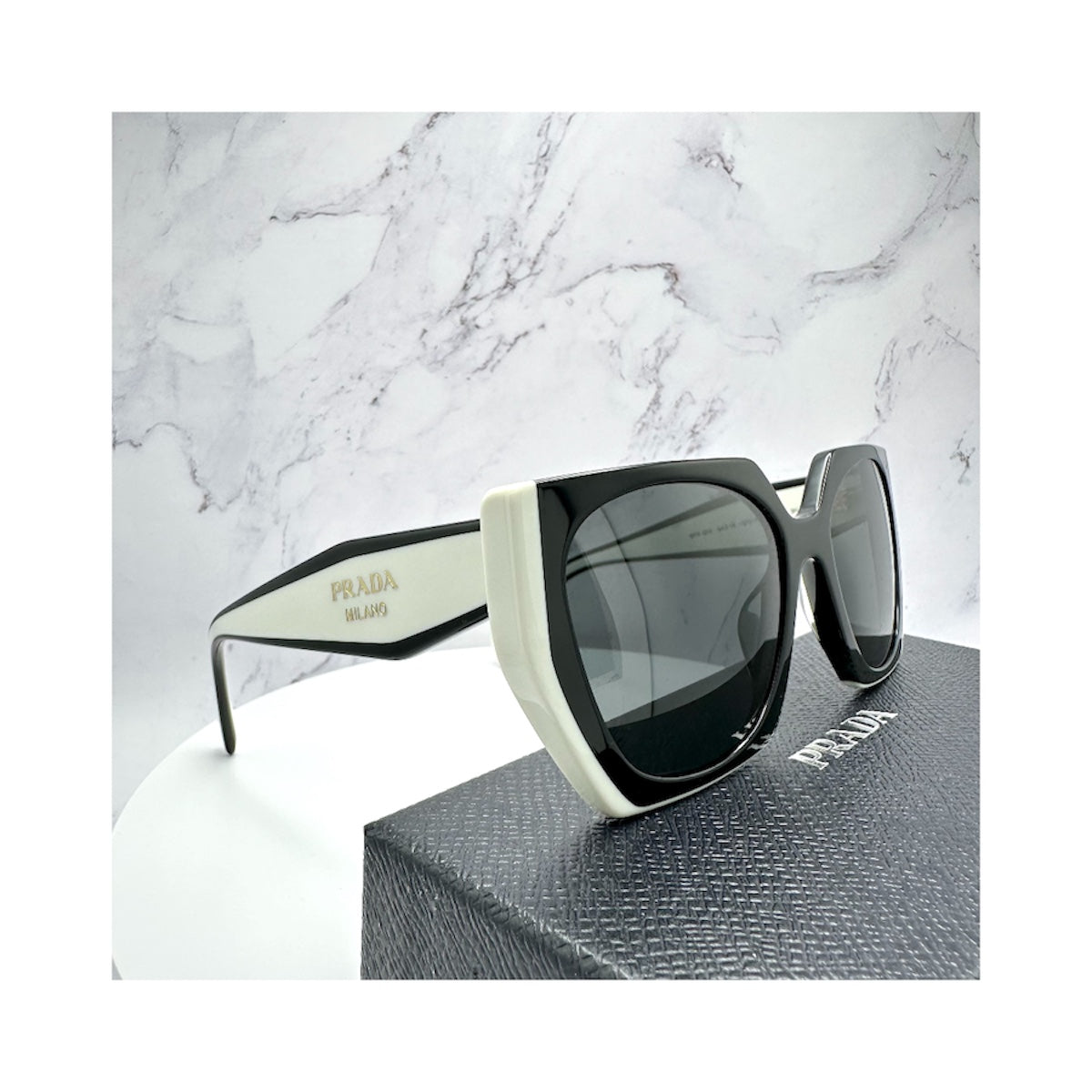 PR15WS 09Q5S0 Prada Black White Sunglasses 